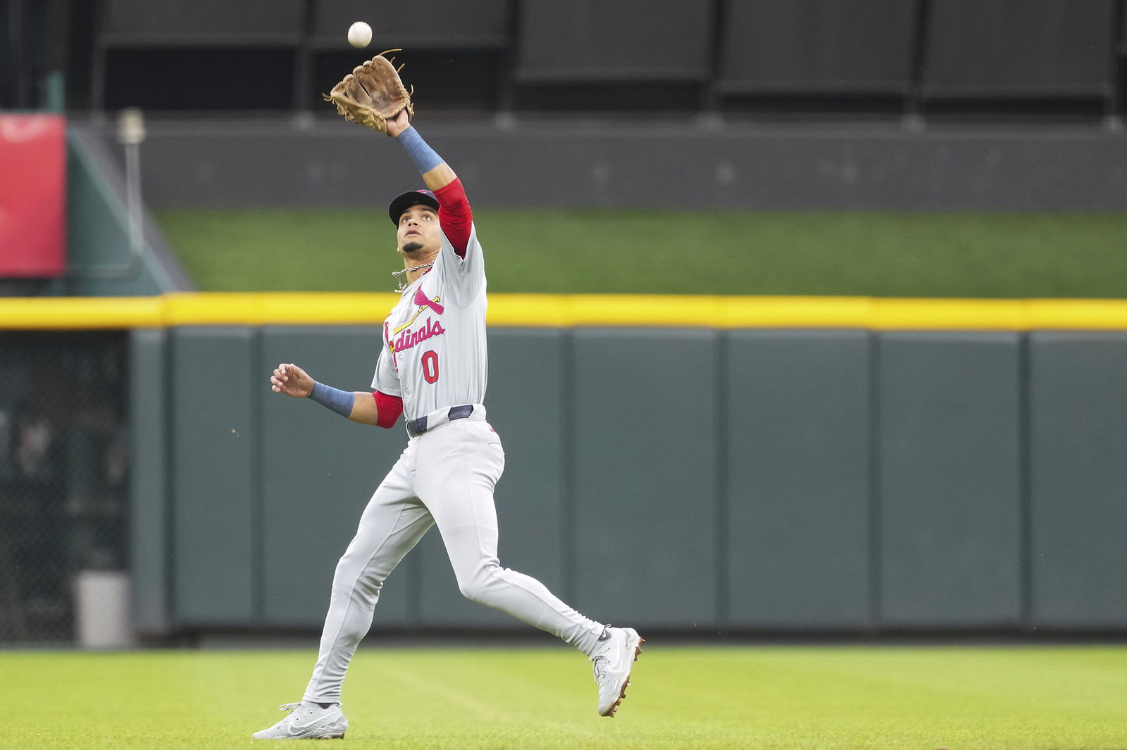 St. Louis Cardinals’ Masyn Winn catches a line drive during the second inning against the Cincinnati Reds on Tuesday in Cincinnati.