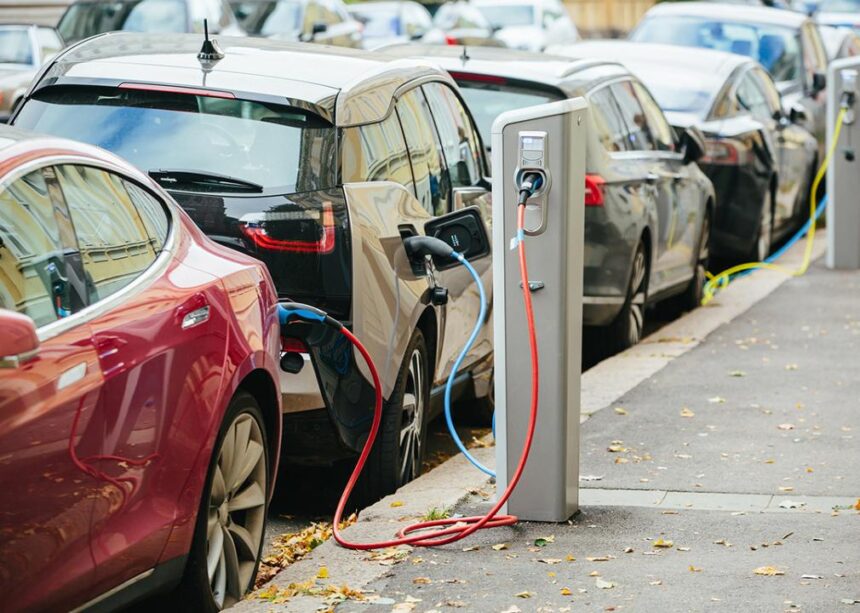 edmunds-electric-hybrid-cars-market-share