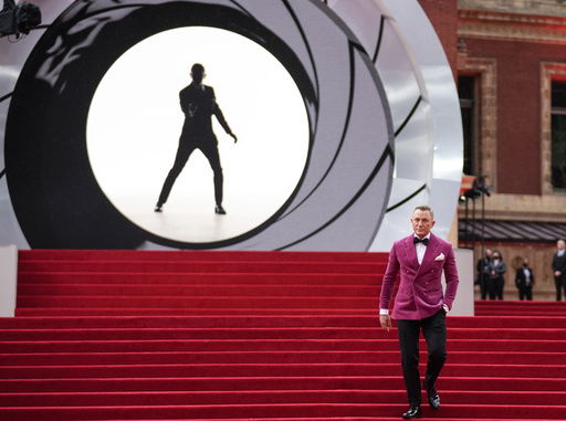 FILE - Daniel Craig appears at the premiere of the film