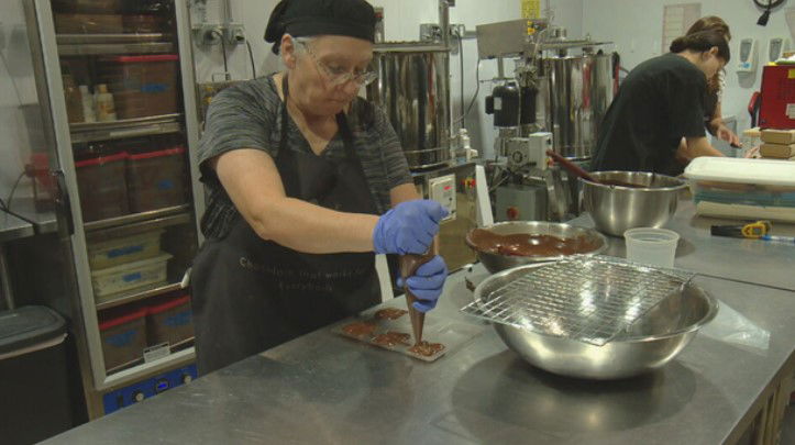 <i>KCNC via CNN Newsource</i><br/>The owners of Bibamba Chocolate at Edgewater Public Market are hosting a chocolate making class on the Juneteenth holiday.