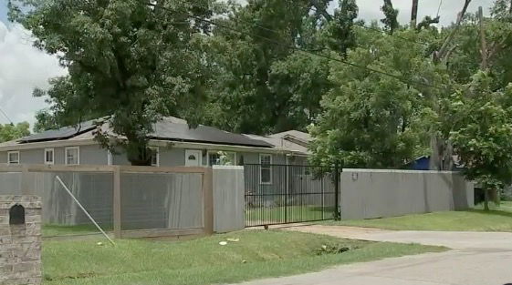 <i>KTRK via CNN Newsource</i><br/>A businessman settled a deed forgery lawsuit last month