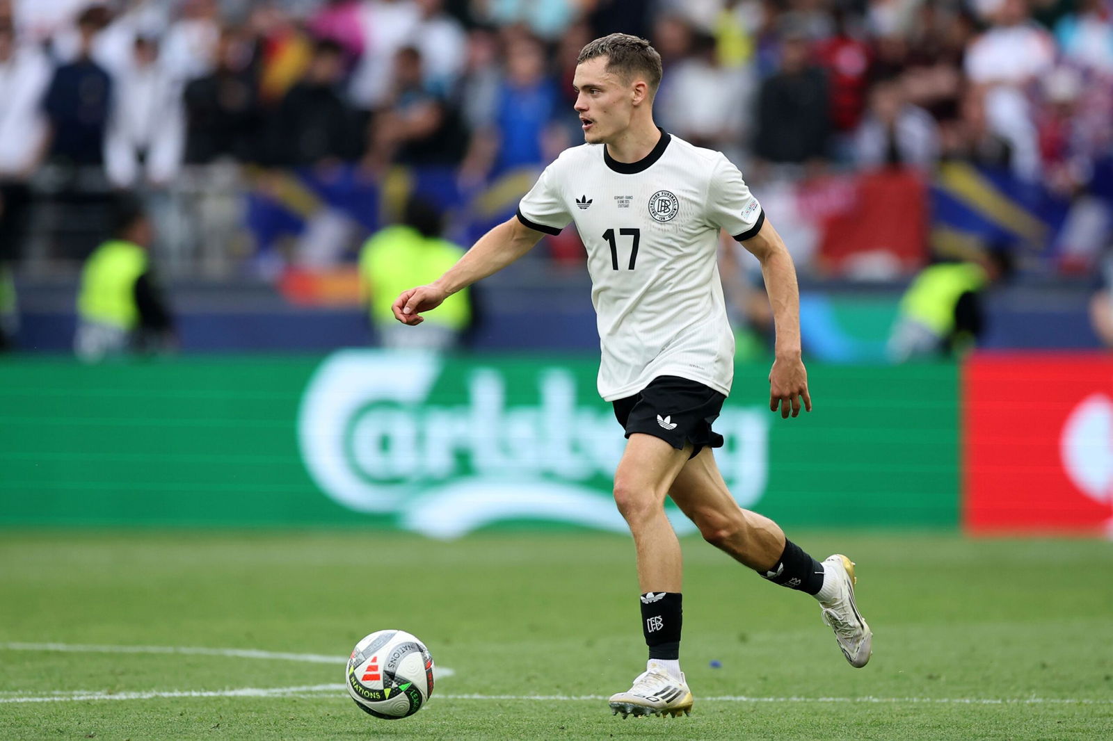 <i>Alex Grimm/Getty Images via CNN Newsource</i><br/>Wirtz dribbles during the recent Nations League match between Germany and France.