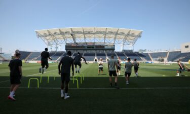 Fans blowing water and training in the shade were some of the measures Chelsea took to protect players from the heat.