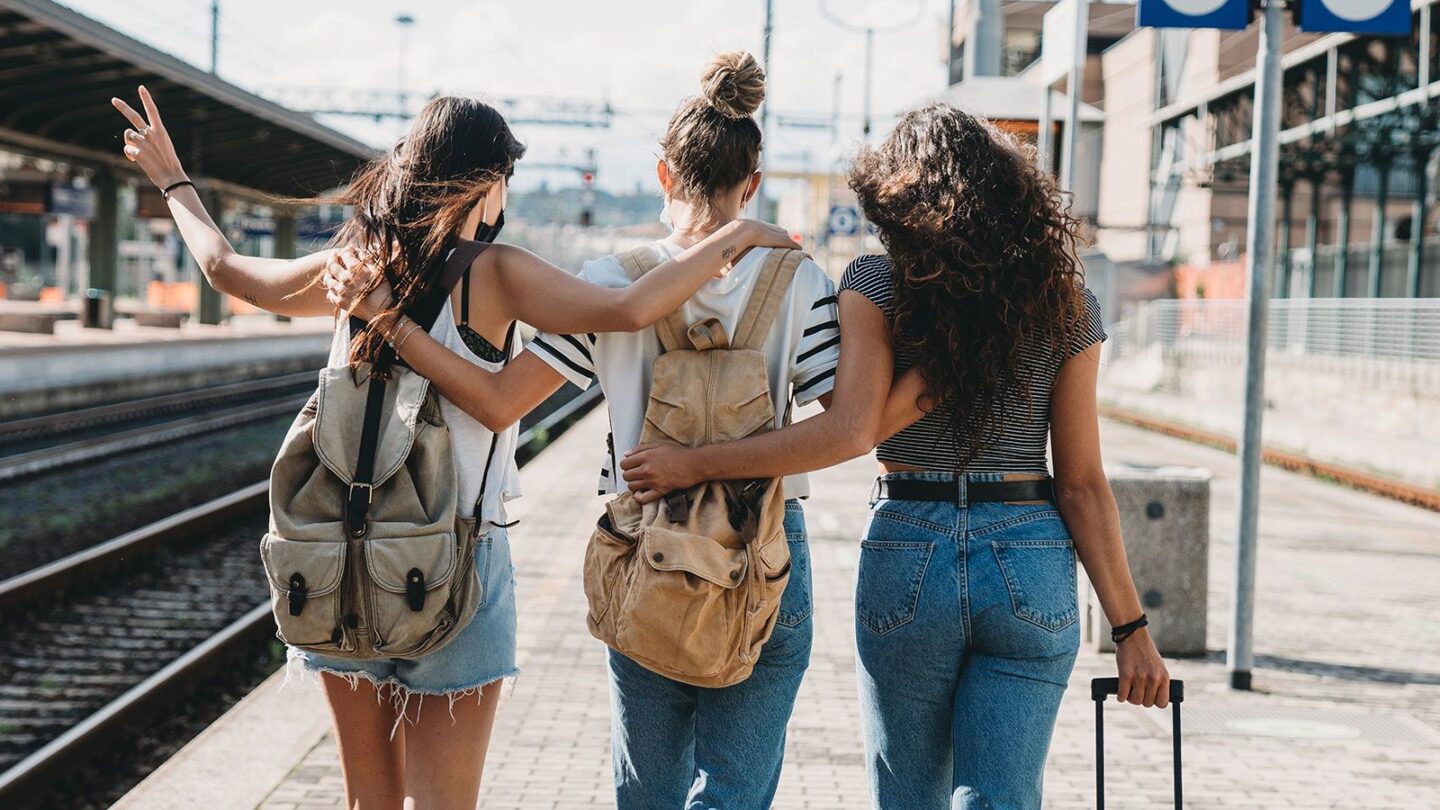 <i>FilippoBacci/E+/Getty Images/File via CNN Newsource</i><br/>Making friends as an adult may require some courage