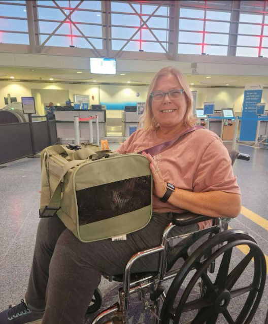 <i>KTBS via CNN Newsource</i><br/>Katerina with Cassi Yarnell Borges