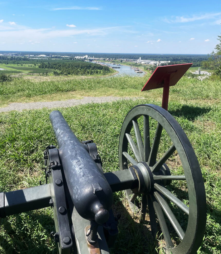 Canon overlooking Mississippi River