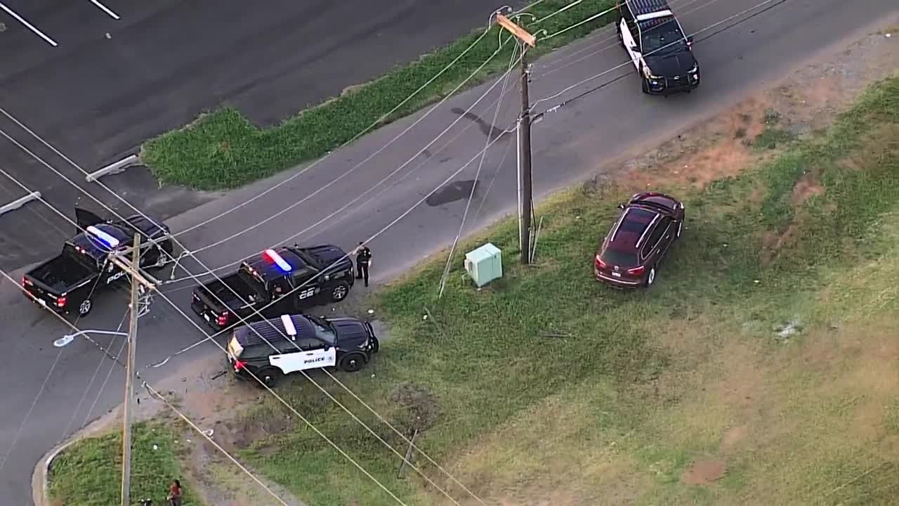 <i>KOCO via CNN Newsource</i><br/>A juvenile was apprehended after allegedly stealing an Amazon delivery driver’s vehicle and leading officers on a chase in Del City