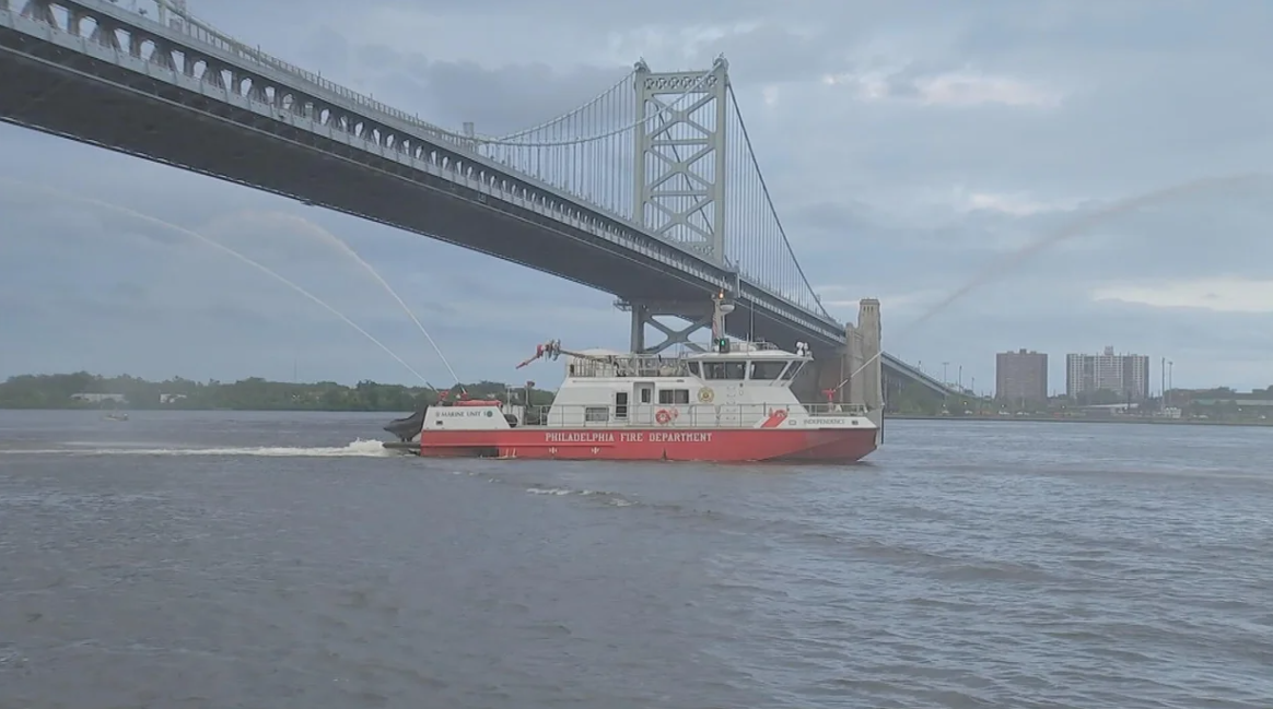 <i>KYW via CNN Newsource</i><br/>About a dozen boats lined the route and showed off their Philly pride for the fourth annual Deck the Hulls boat parade and pier party at the Cherry Street Pier.
