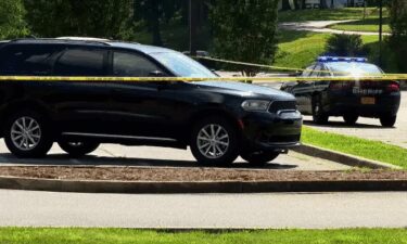 911 calls captured scene of a detention officer's shooting death at a doctor's office.
