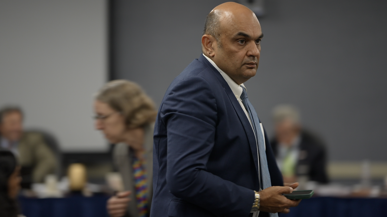 <i>WTVR via CNN Newsource</i><br/>No criminal charges will be brought against Dr. Attique Samdani