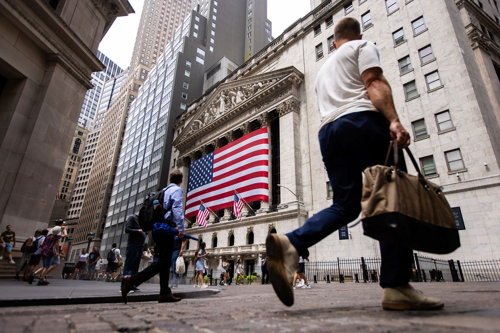 <i>Michael Nagle/Bloomberg/Getty Images via CNN Newsource</i><br/>The S&P 500 has notched four record highs since June 27.