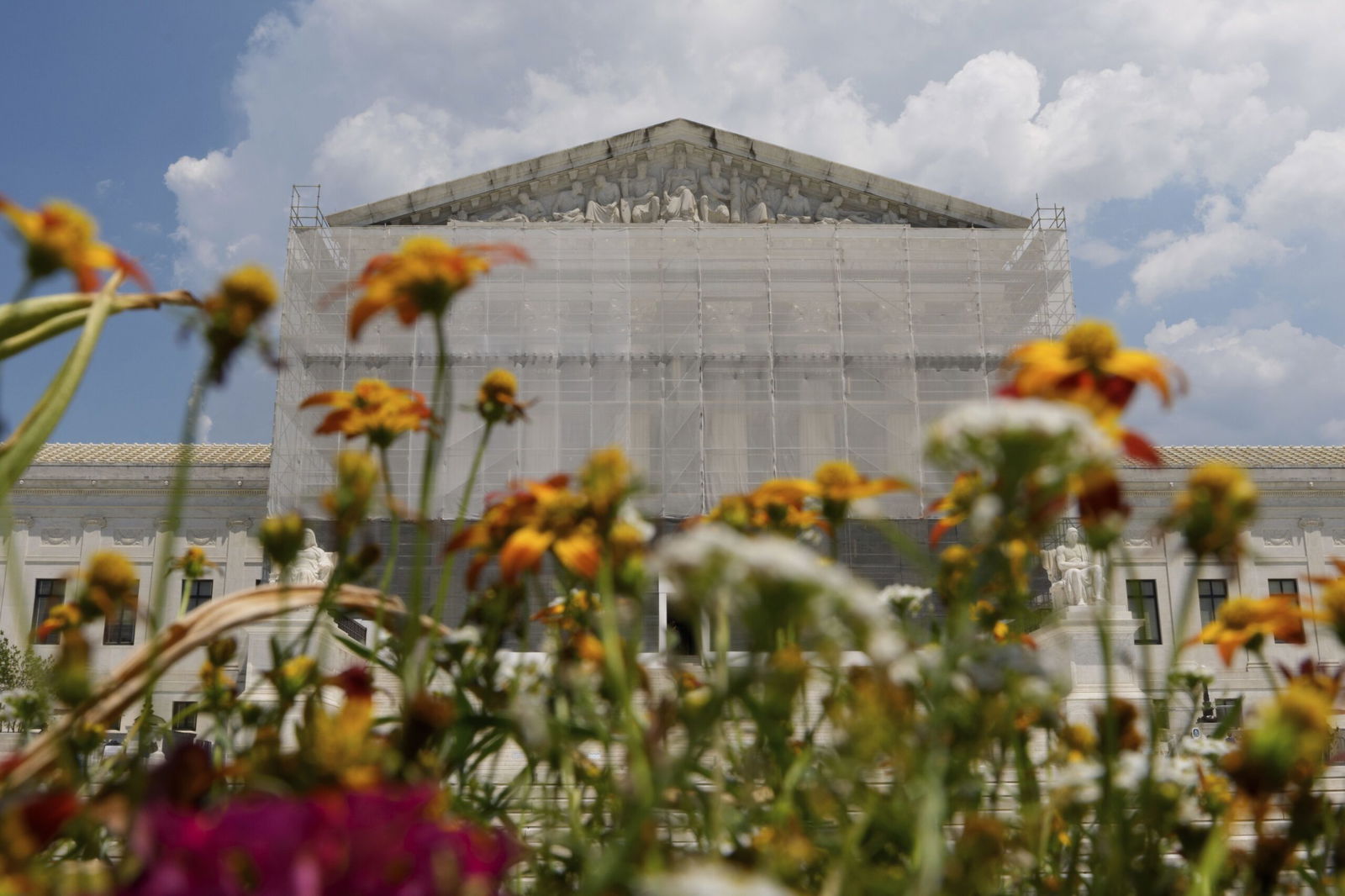 <i>Aaron Schwartz/SIPPL Sipa USA/AP/File via CNN Newsource</i><br/>The Supreme Court on Tuesday backed President Donald Trump’s effort to dramatically reshape the federal government for now.