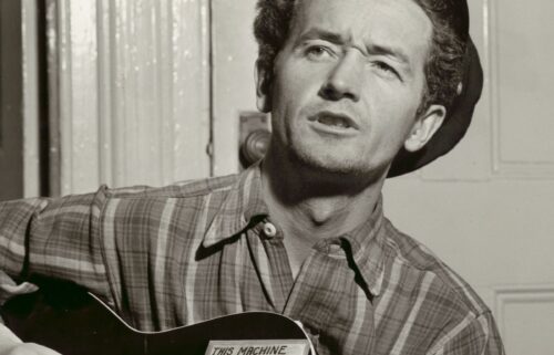 Woody Guthrie in 1943