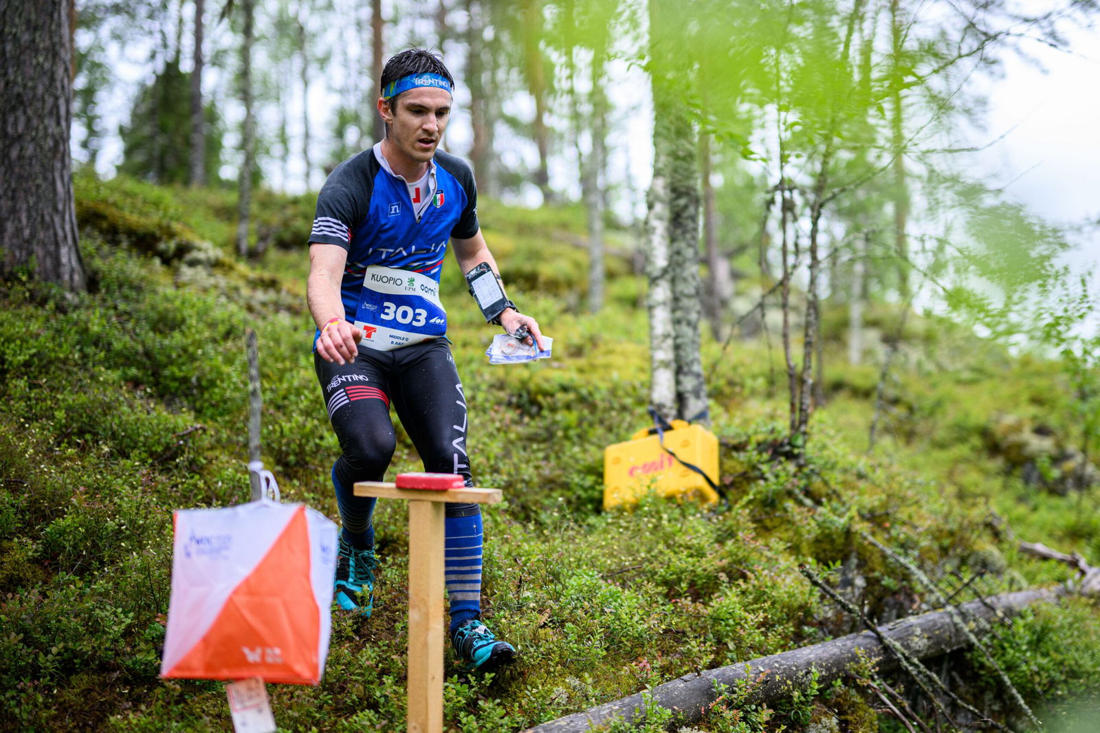 <i>Aron Broman/Bildbyran/Sipa USA via CNN Newsource</i><br/>Mattia Debertolis competes in men's middle distance qualification race at the 2025 World Orienteering Championship in Tahko
