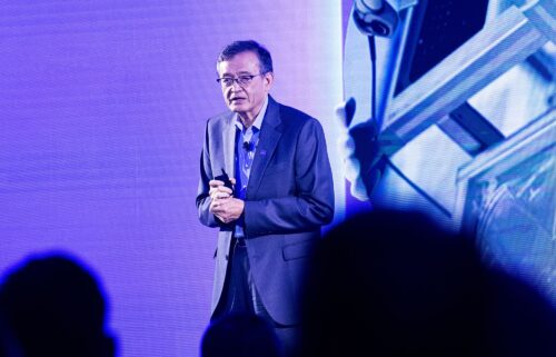 President Donald Trump on August 7 demanded the resignation of Intel CEO Lip-Bu Tan following reports and allegations that he has ties to China.