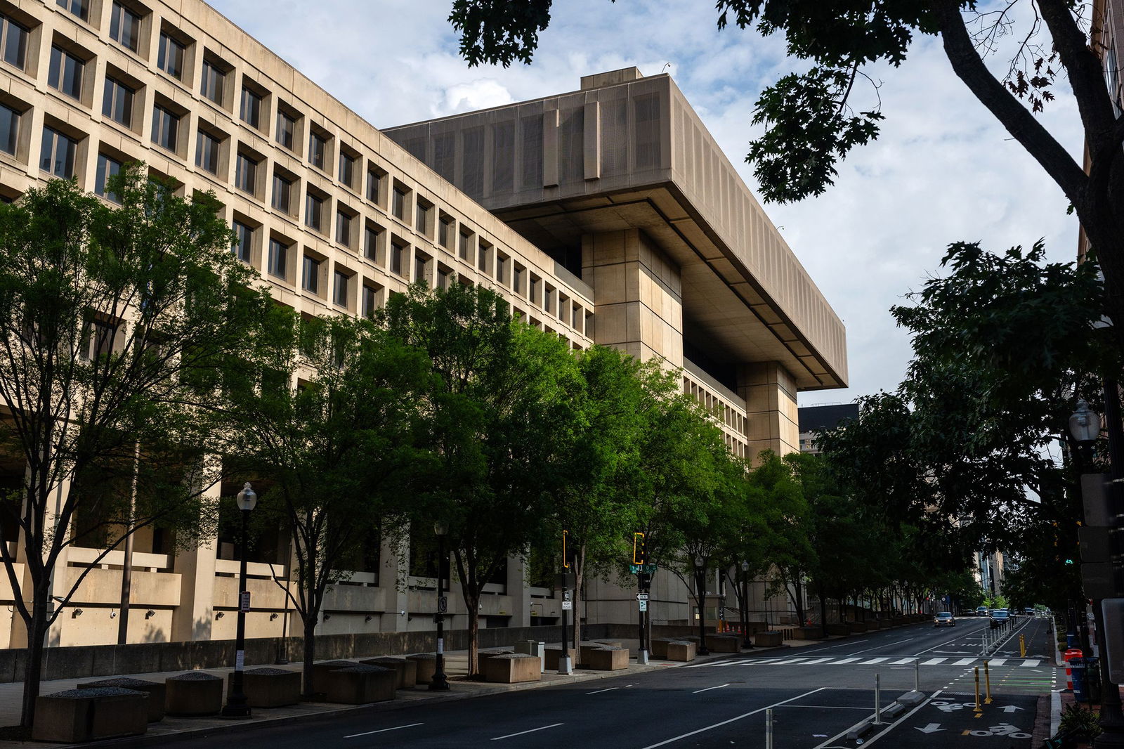 <i>Eric Lee/Getty Images via CNN Newsource</i><br/>The J. Edgar Hoover building