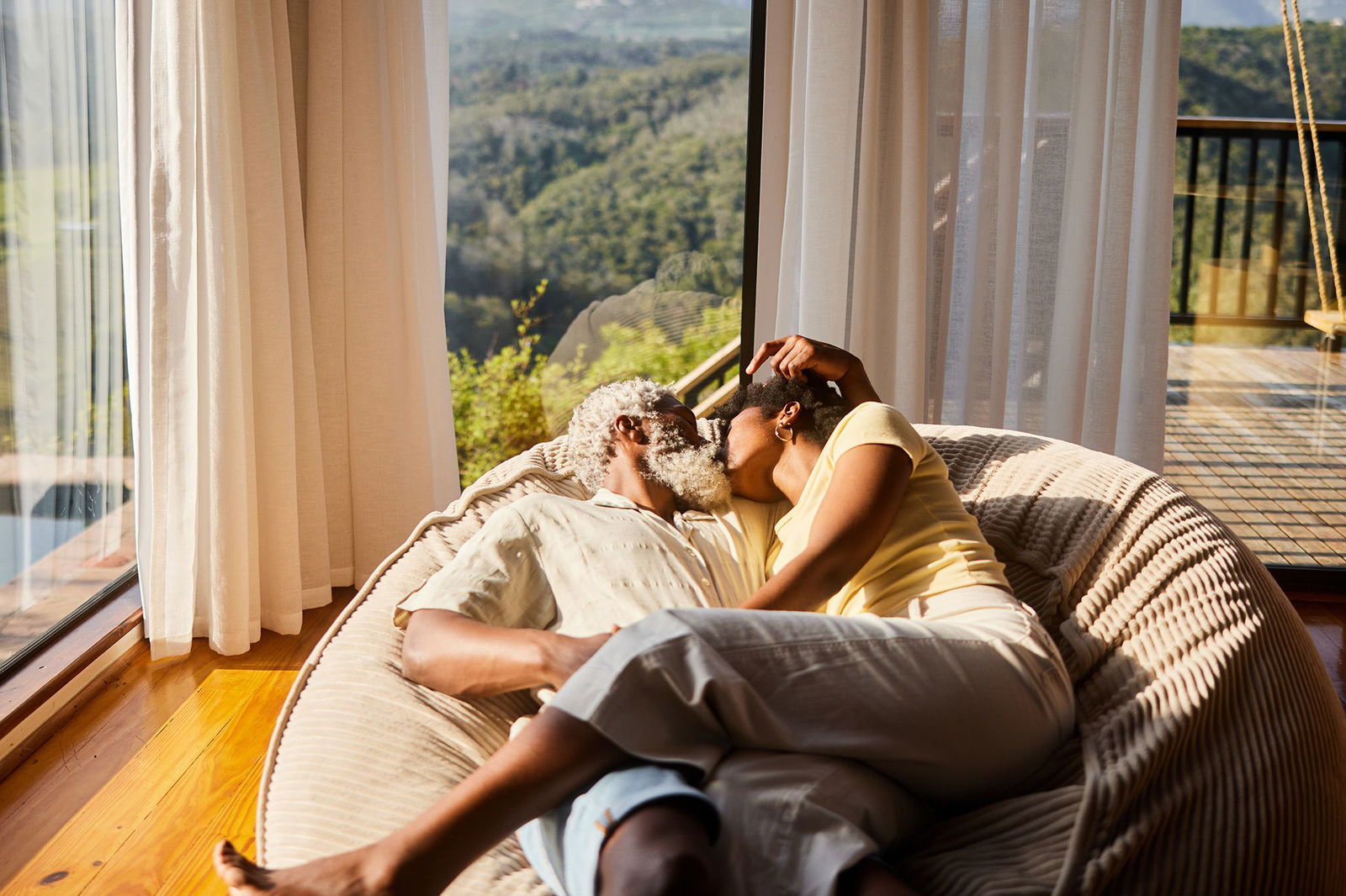 <i>Goodboy Picture Company/E+/Getty Images via CNN Newsource</i><br/>Great communication among partners is key before