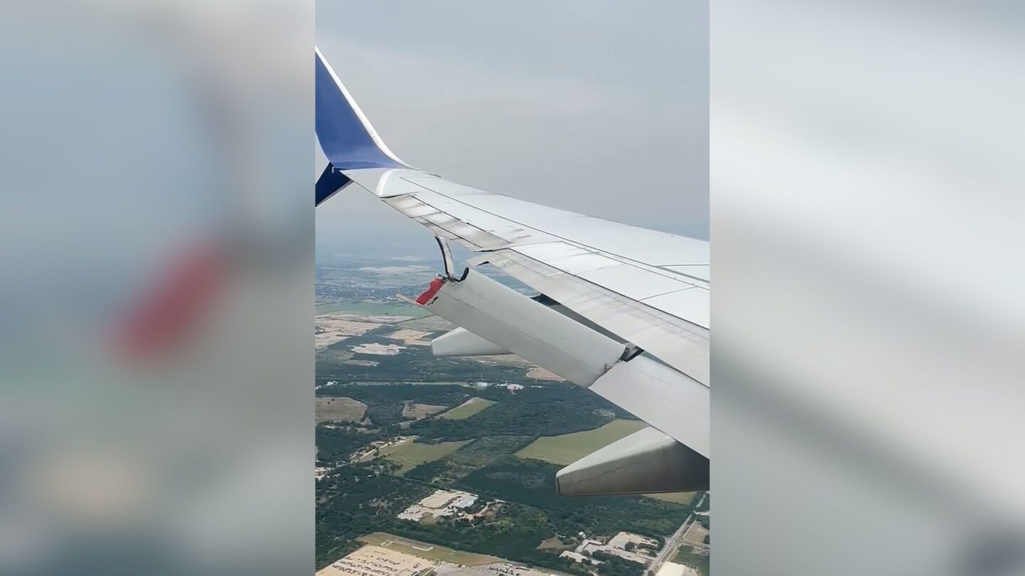 <i>Shanila Arif via CNN Newsource</i><br/>A still from a video taken aboard a Delta flight