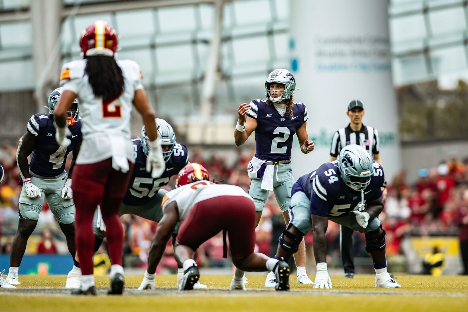 <i>Mario Hommes/DeFodi Images/Getty Images via CNN Newsource</i><br/>Kansas State Wildcats quarterback Avery Johnson looks on during the 2025 Aer Lingus Classic against Iowa State at Aviva Stadium in Dublin