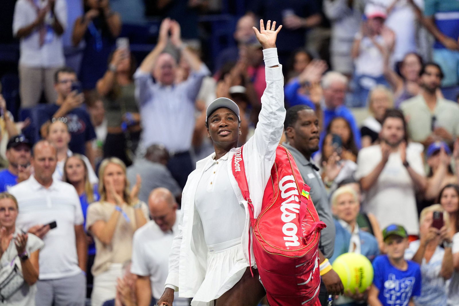 <i>Robert Deutsch/Imagn Images/Reuters via CNN Newsource</i><br/>Venus Williams acknowledges the crowd after losing to Karolina Muchova as a wild card at the 2025 U.S. Open at the USTA Billie Jean King National Tennis Center.