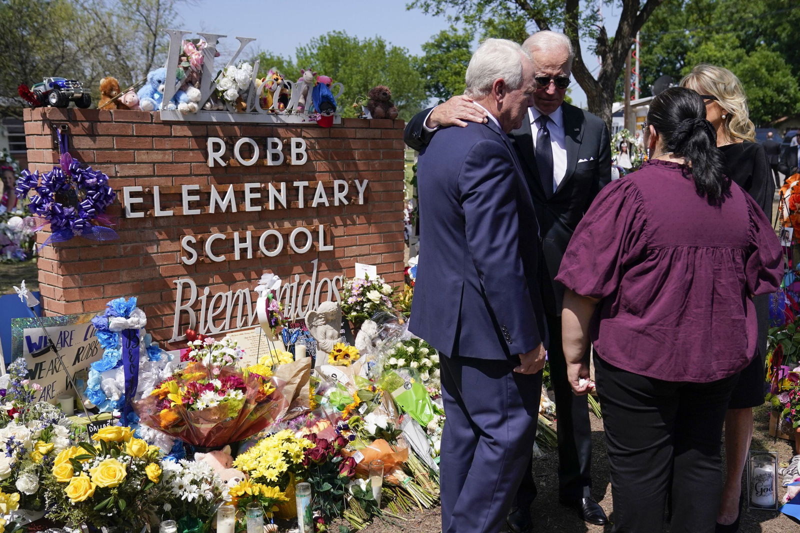 <i>Dario Lopez-Mills/AP/File via CNN Newsource</i><br/>Former Uvalde School Police Chief Pete Arredondo