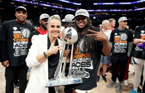 Becky Hammon working with San Antonio Spurs players in April 2022.