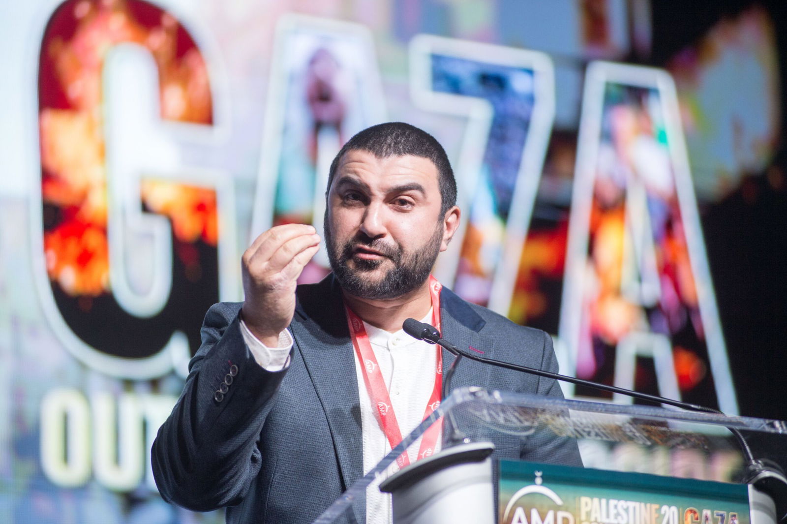 Sam Hamdi speaks at the 17th Annual Palestine Convention in Tinley Park
