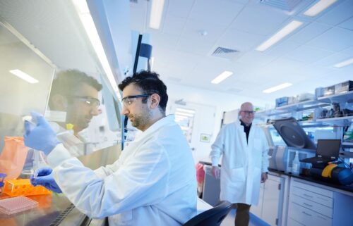 Joan Sabadell-Basallote works in the lab at Fractyl Health.